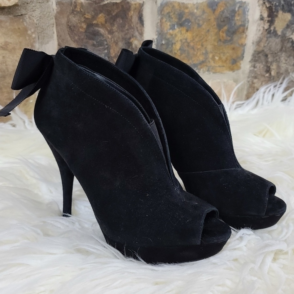 Vera Wang 7 Royce Suede Peep Open Toe Booties Heels Heeled Boots